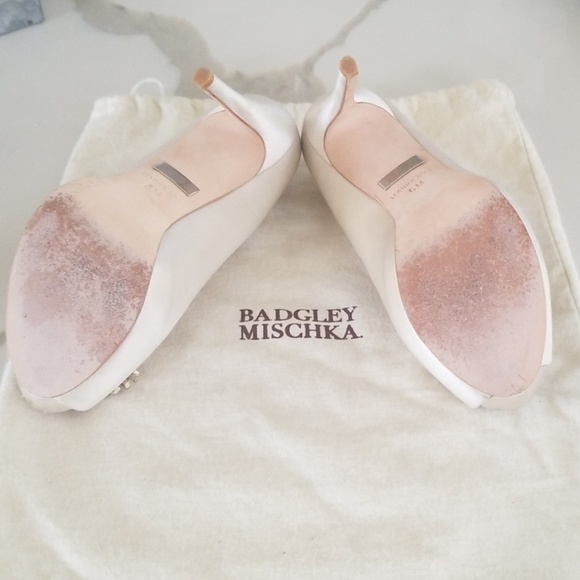 Bradley Mischka Wedding Pumps - Picture 2 of 8